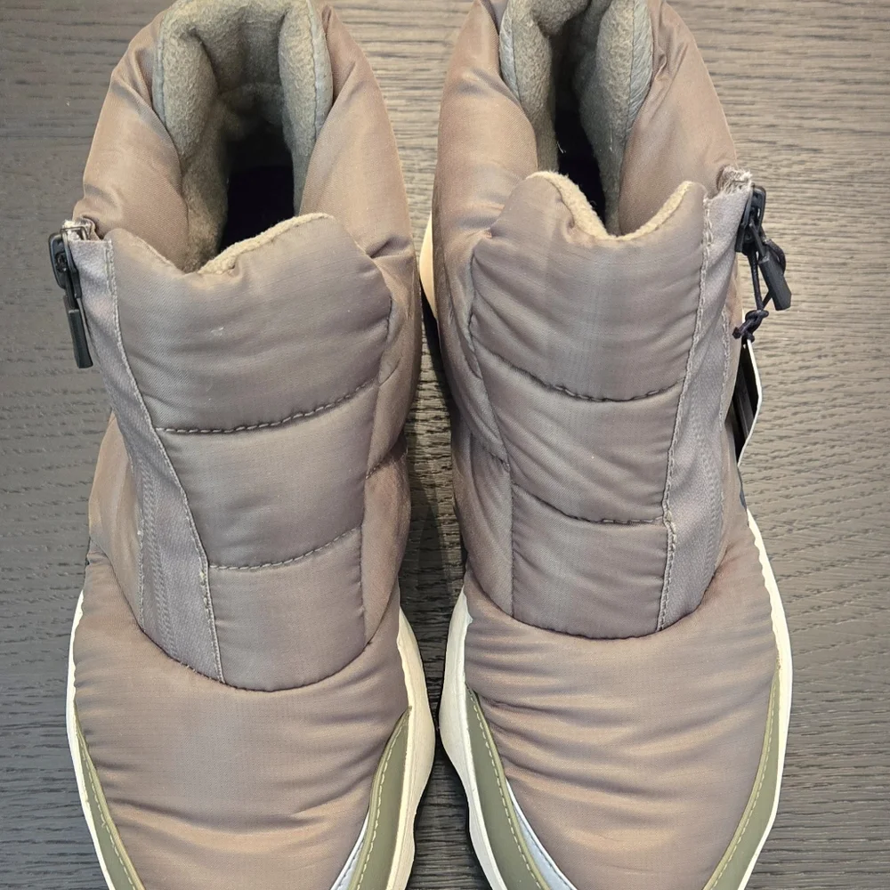 SOREL Kinetic Impact Puffy Zip Women's Boots (size 8 US), Cargo Green - Picture 3 of 4